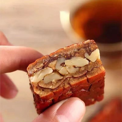 新疆枣仁派批发代发250g 独立真空大枣夹核桃零食红枣夹核桃仁派图4