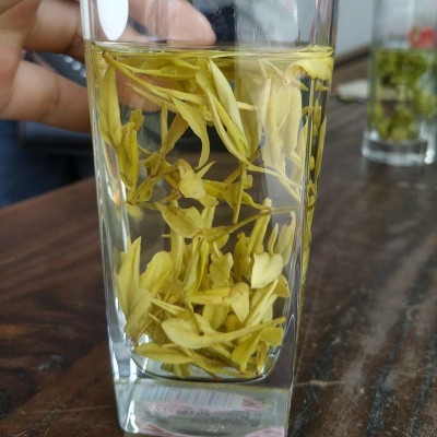 半斤装250克正宗安吉黄金茶 安吉白茶黄金芽黄金叶茶 黄金白茶图4