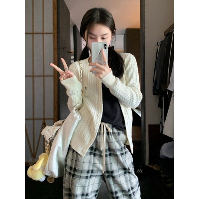 楠涛春秋新款圆领开衫女宽松刺绣毛衣外套麻花针织衫休闲百搭上衣图2