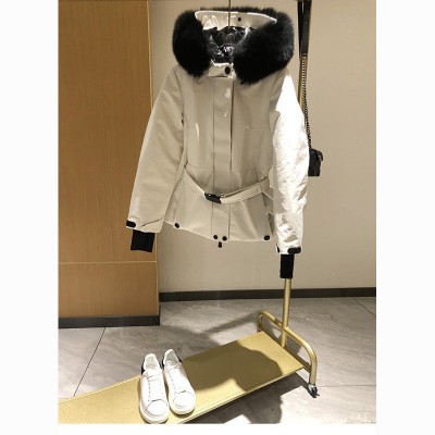 预售白鹅绒大鹅短款颗粒绒羽绒服女新款派克服女外套甜辣风女衣服图5