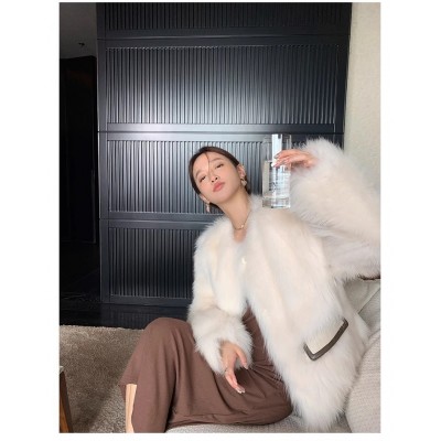 仿整皮狐狸毛皮草外套女短款圆领仿皮草外套时尚年轻2023冬季新款图5