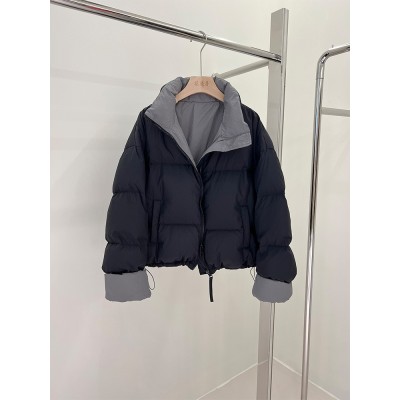平湖羽绒服工厂女款2023年新款两面穿面包短款羽绒服外套现货批发图3