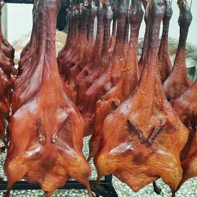 腊鸭子正宗湖南柴火烟熏农家散养成年鸭湘菜饭店批发约650g一只图3
