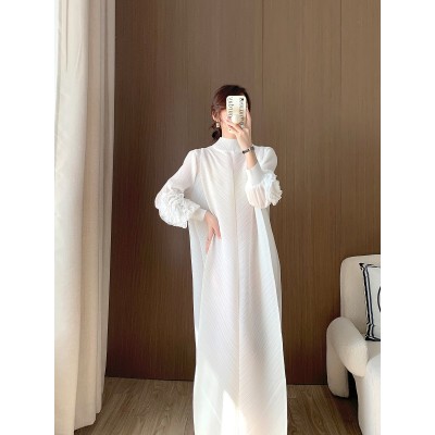 时尚褶皱连衣裙女高级感盘花宽松显瘦加长款大码长裙礼服裙子洋装图2