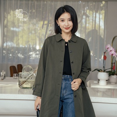 YUN韫春季时尚风衣女中长款2024新款大码休闲妈妈款春装气质外套图3