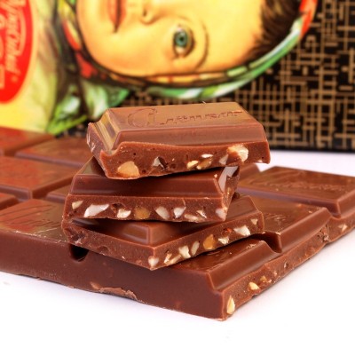 爱莲巧巧克力俄罗斯进口大头娃娃糖果食品零售多口味批发可可零食图5