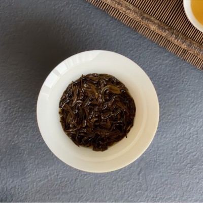 北袍武夷山金骏眉红茶头春蜜香黄芽金俊眉散装批发果香金骏 眉茶叶图4