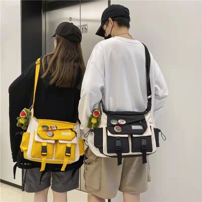 秋冬新款斜挎包男潮牌大容量ins单肩包日系休闲邮差包百搭小挎包图3