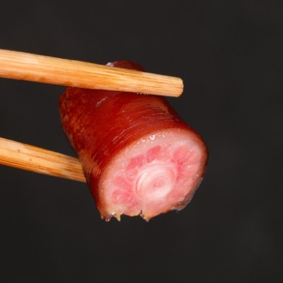 厂家直供批发零售四川腊猪尾巴柴火烟熏猪尾巴整条节节香下酒菜图5