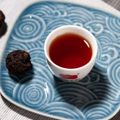 云南普洱茶源头厂家批发送礼定制紧压迷你小沱茶古树普洱 熟茶龙珠图3