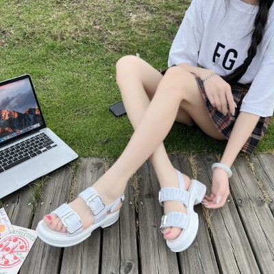 厚底凉拖鞋女夏季新款居家防滑外穿时尚百搭方扣网红ins镂空凉拖图1