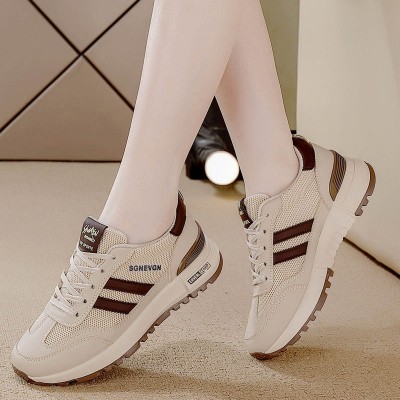 2025春夏季新款网面透气女鞋休闲鞋百搭平底板鞋运动跑步小白鞋女图2