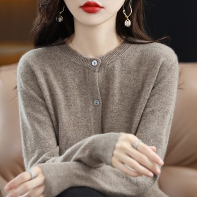2025新款针织开衫早春圆领毛衣女长袖纯色百搭外套女装一件代发图3