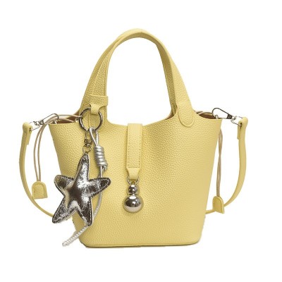 2025新款森萌韩版时尚质感手提水桶包女士潮流单肩包大容量斜挎包图5