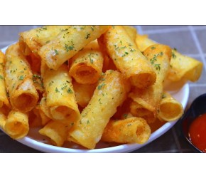 简单的土豆食谱！ 炸薯片卷！ 香脆可口！ 土豆零食！