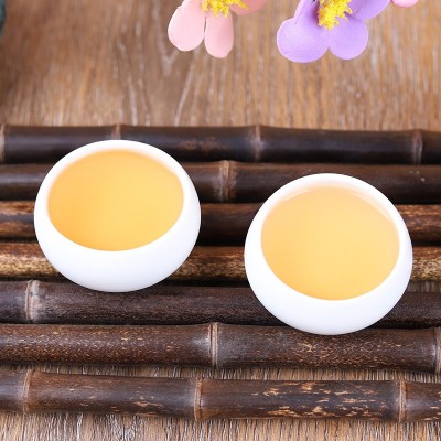 云南临沧20年冰岛五寨357g地界头春老树紧压饼茶饼普洱茶现货批发图3