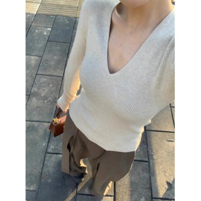 纯色v领针织打底衫女秋冬新款内搭毛衣纯欲修身显瘦百搭长 袖上衣